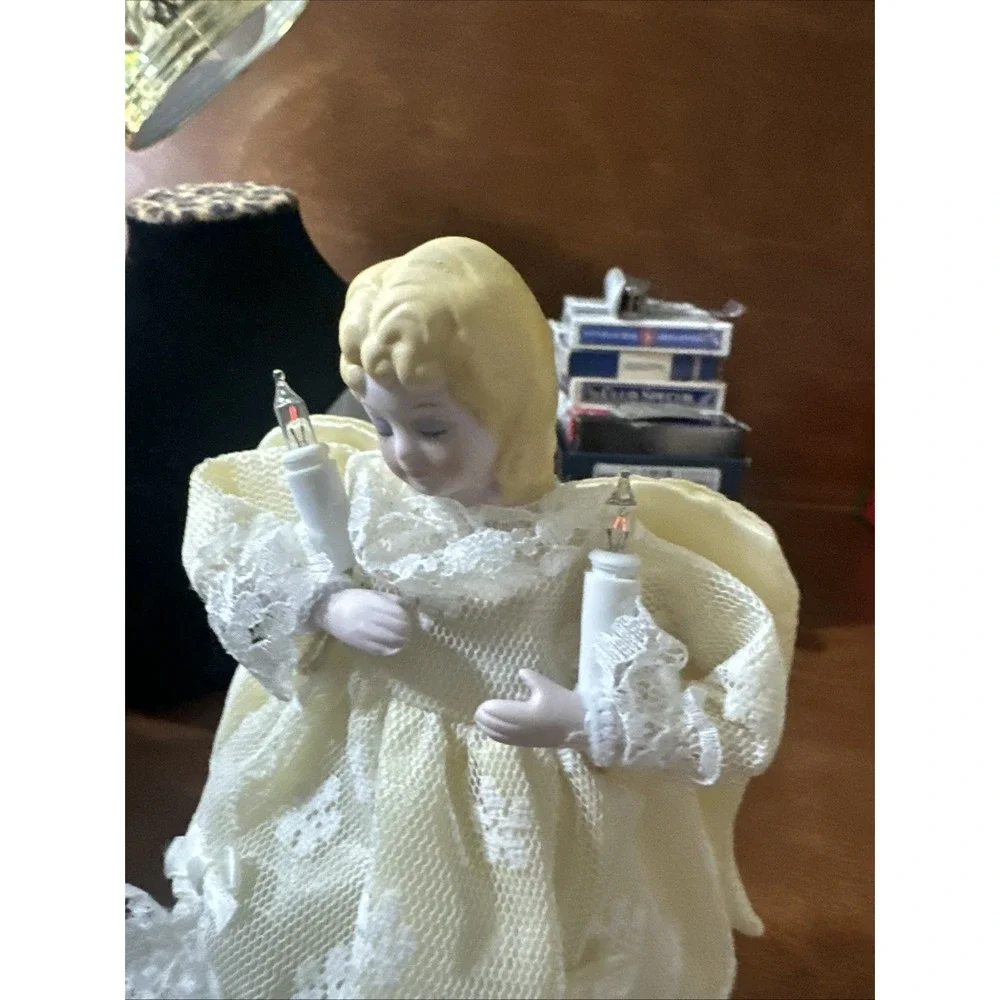 Angle Tree Topper Christmas VTG Twinkller Lights Ivory Lace Dress 8.5